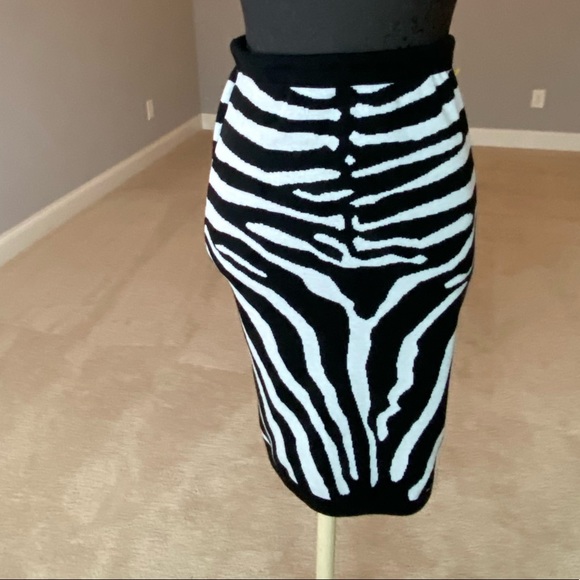 Women Black/White Animal Print Bodycon Skirt Sz M - Picture 2 of 4